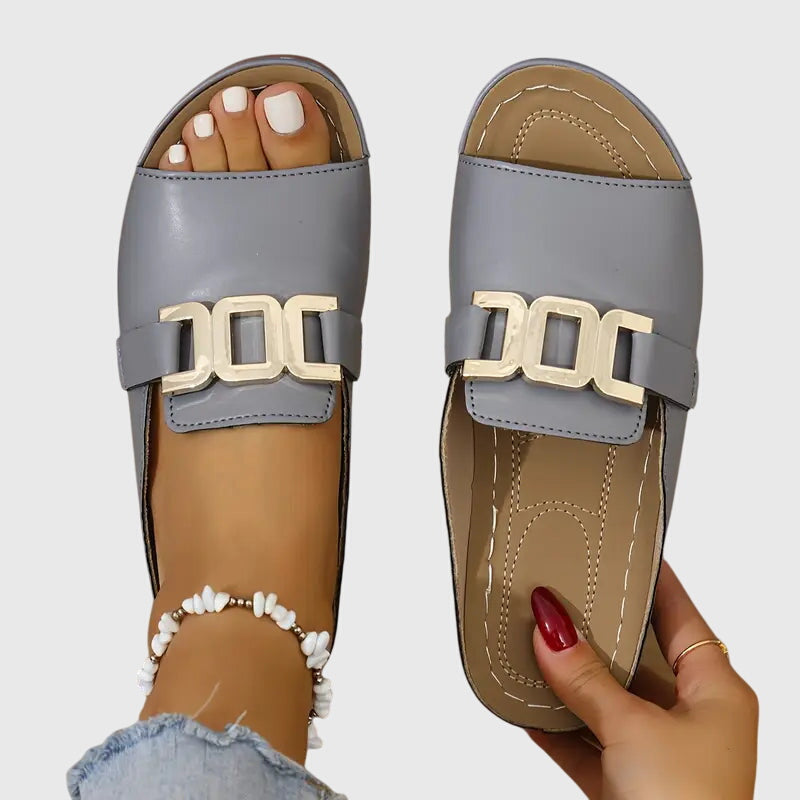 Kathryn - Sandales à boucle confortables avec détails dorés